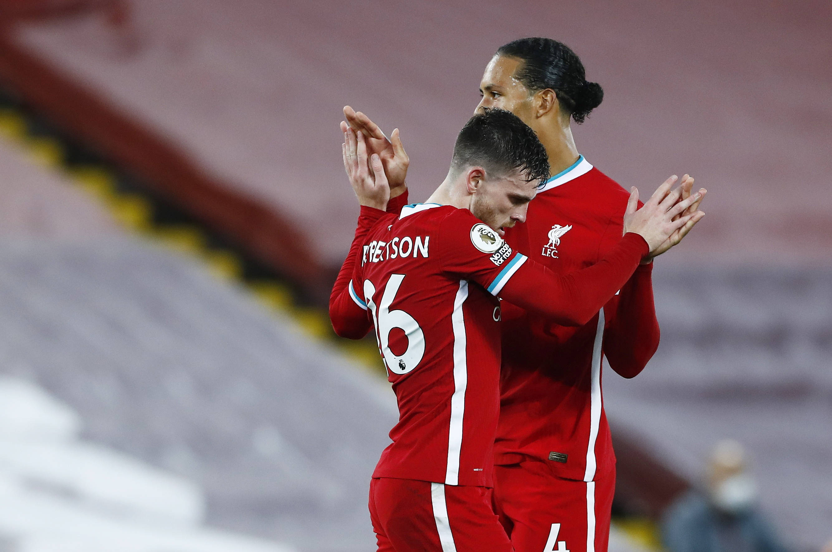 之间的角逐 之间的角逐